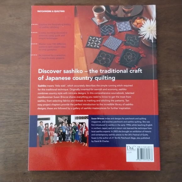 The Ultimate Sashiko Sourcebook Patterns, Products & Inspiration by Briscoe - Picture 2 of 2